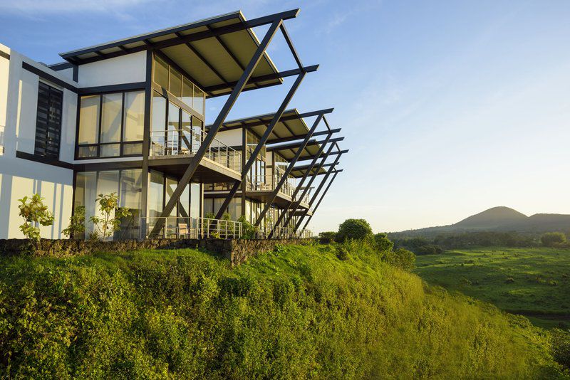 Pikaia Lodge Santa Cruz Island Buitenkant foto